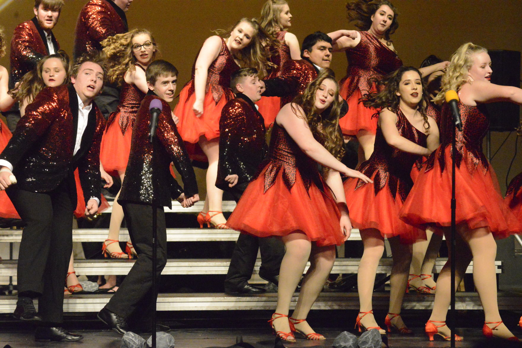 show choirs at bettendorf 020820 1319.JPG